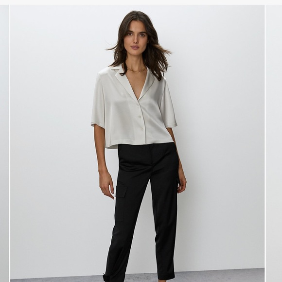 Aritzia Tops - BNWT Aritzia Aldus Blouse